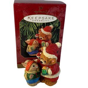 Hallmark Marys Bears Keepsake Ornament 1999 Christmas Collectible With Box